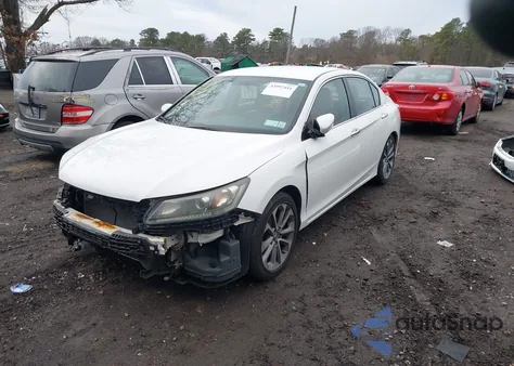 2015 Honda Accord Sport z USA, uszkodzony, nr VIN 1HGCR2F55FA255149
